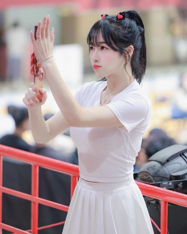 1090285490_nG4bvYIU_1738892509.jpg