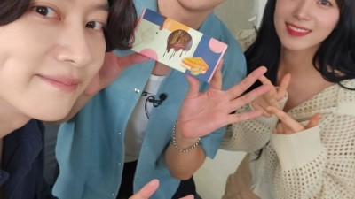 하지원/ 김나연/ 우수한 김연정 최석화 박소영 한화