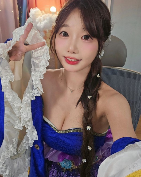 1090286064_oInl0t2E_1727317425.jpeg