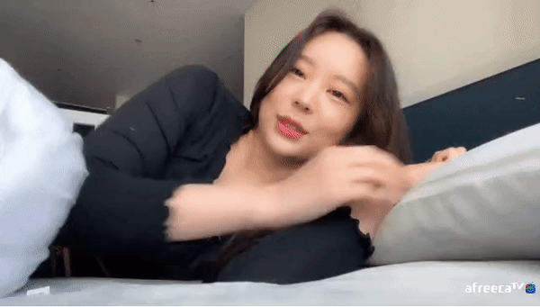 정지당할뻔한여캠꼭노위기ㄷㄷ