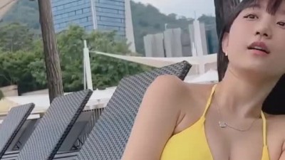 표은지 노랑 비키니