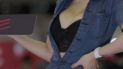 송주아 검정 브라 묵직한 가슴