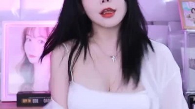 묵직한흰끈나시단아냥이보여주는삐끼삐끼댄스