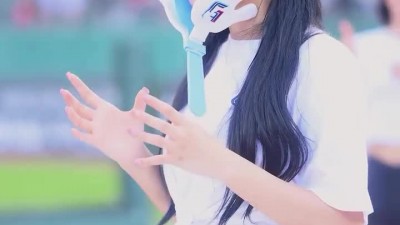 최홍라