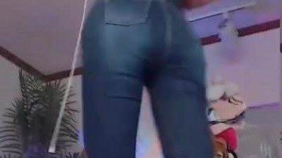 빨간 브라 삐져나온 흰티 바운스 겨우디가 말아주는 삐끼삐끼