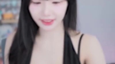 수련수련블랙홀터넥탑가슴골게임의상코스튬