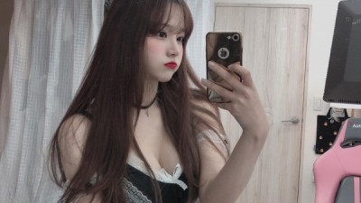 박민정메이드복귀여운데섹시하네
